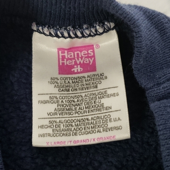 Christmas Sweatshirt Handcrafted Hanes Her Way VGU - Picture 7 of 9